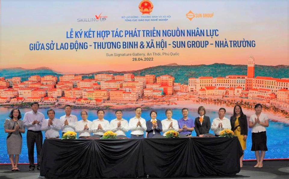 Sun Group cùng Tổng cục Giáo dục Nghề nghiệp nâng cao chất lượng nguồn nhân lực phía Nam